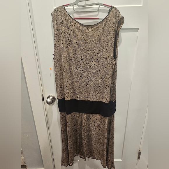 Max Studio Woman Abstract Faux Wrap Dress Black Tan Midi Sleeveless Size XL/1X - Picture 6 of 8